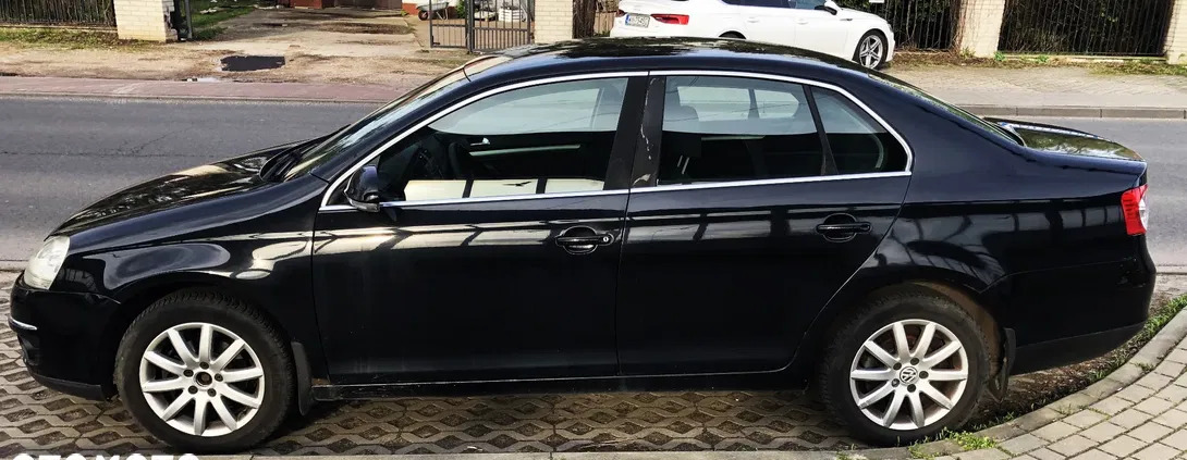 Volkswagen Jetta cena 9900 przebieg: 312000, rok produkcji 2007 z Łomianki małe 407